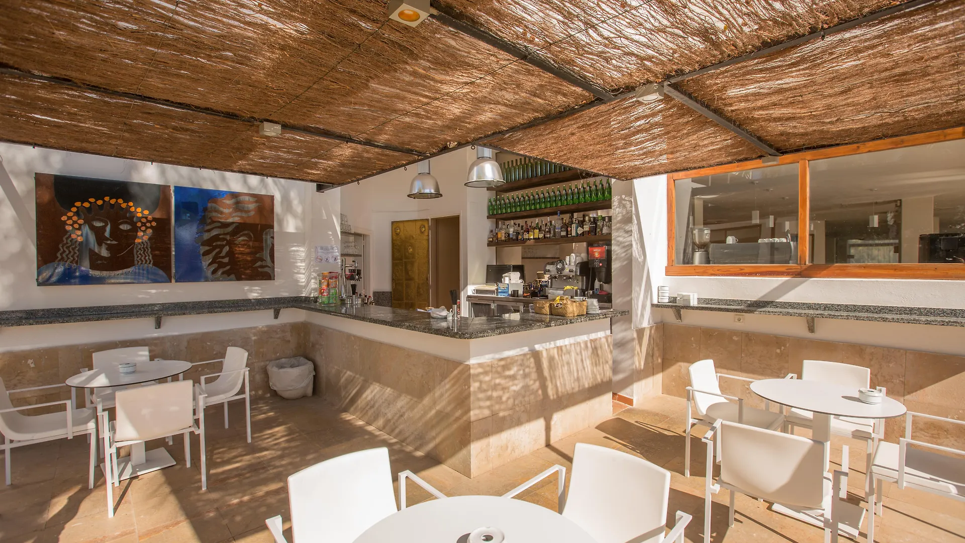 Hotel Tres Torres Santa Eularia des Riu 4*,