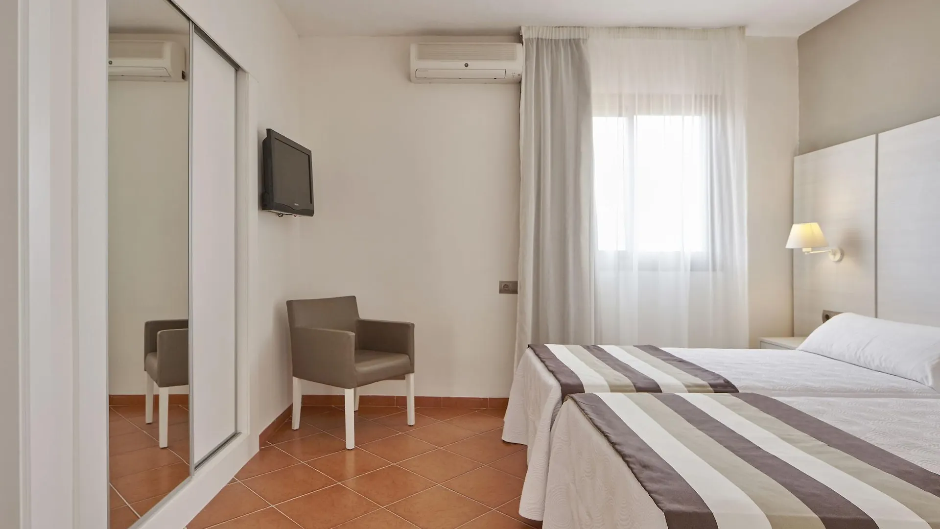 Hotel Tres Torres Santa Eularia des Riu
