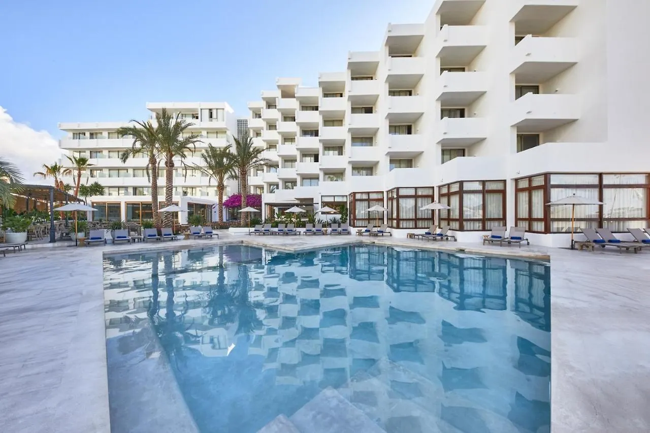 Hotel Tres Torres location