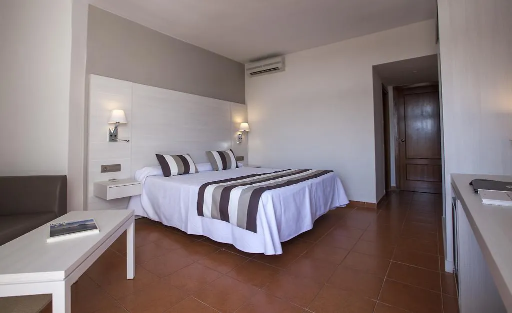 Hotel Tres Torres Santa Eulària des Riu