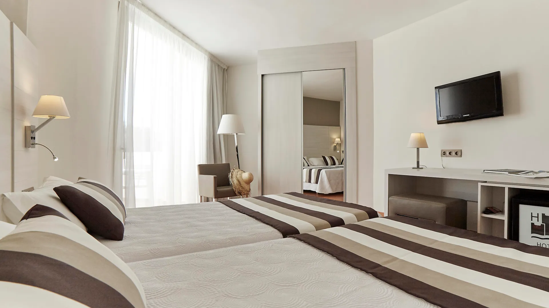 Hotel Tres Torres Santa Eularia des Riu