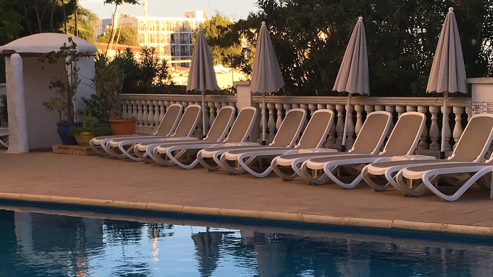 Hotel Tres Torres Santa Eularia des Riu 4*,  Spain